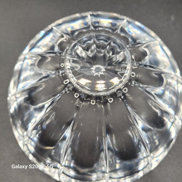 Beautiful 24% Lead Crystal Bowl - Home Decor - Picture 5 of 9